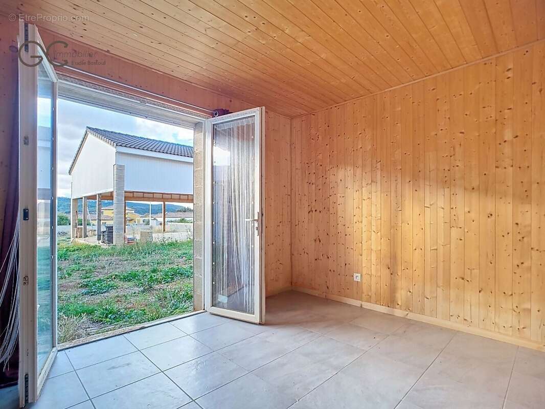 Maison à CESSENON-SUR-ORB