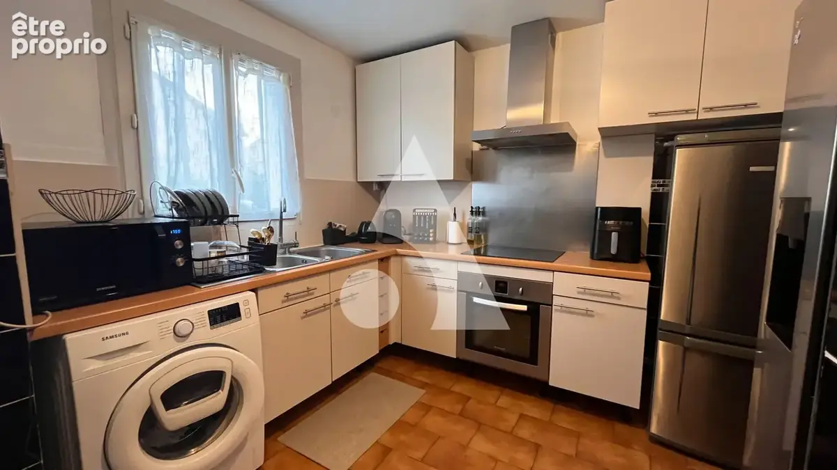 Spacieuse maison avec 3 chambres - proche Gare - photo 7