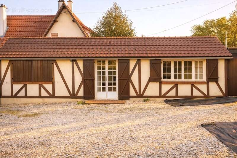 Maison à SAINT-PIERRE-DE-BAILLEUL