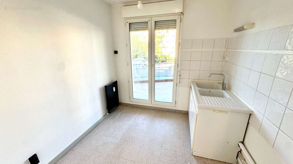 Appartement à SORGUES