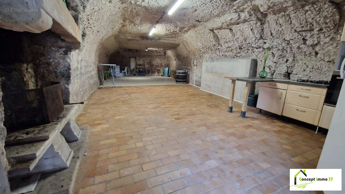 Maison à MONTLOUIS-SUR-LOIRE