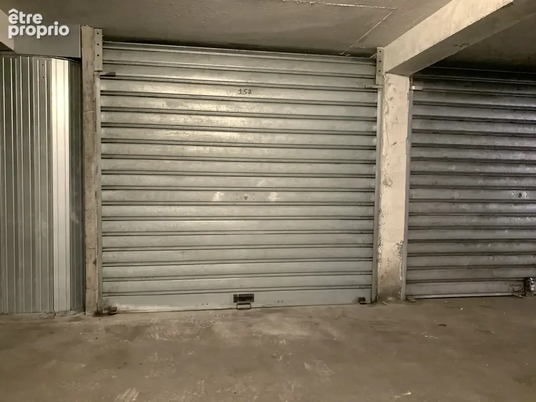 Nice Ouest, proche aéroport, bus et station de tramway, garage fermé dans immeuble sécurisé à 19800 euros - photo 2