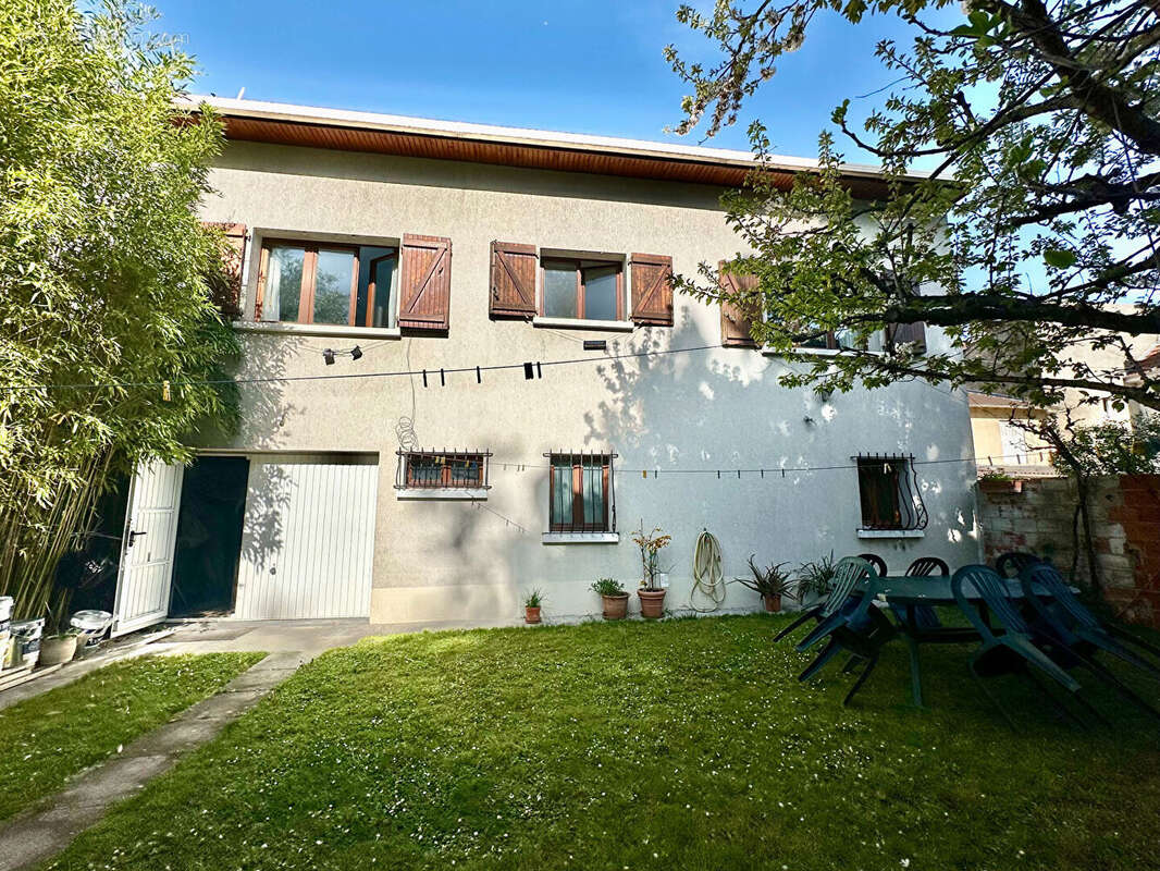 Maison à LIVRY-GARGAN