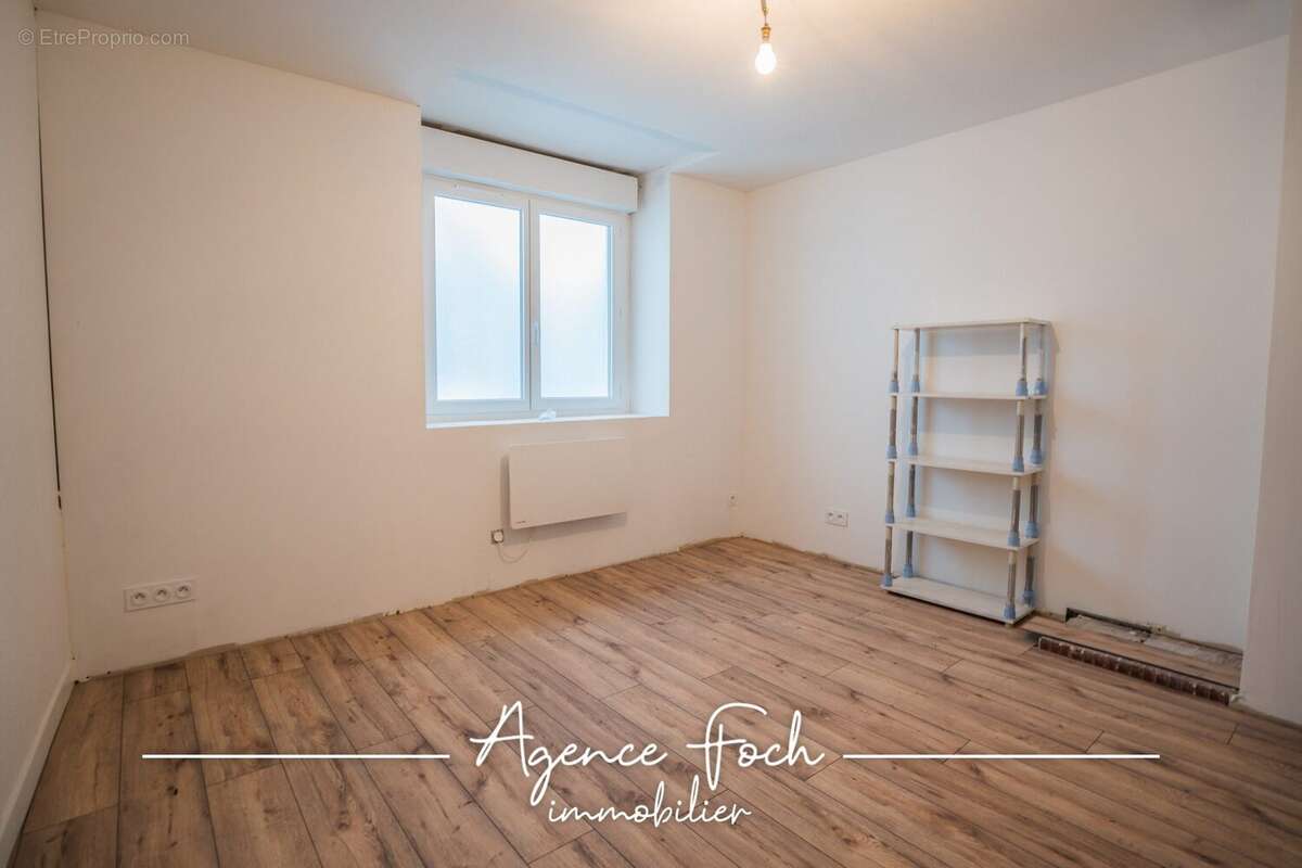 Maison 99 m² à Tarbes  - photo 4