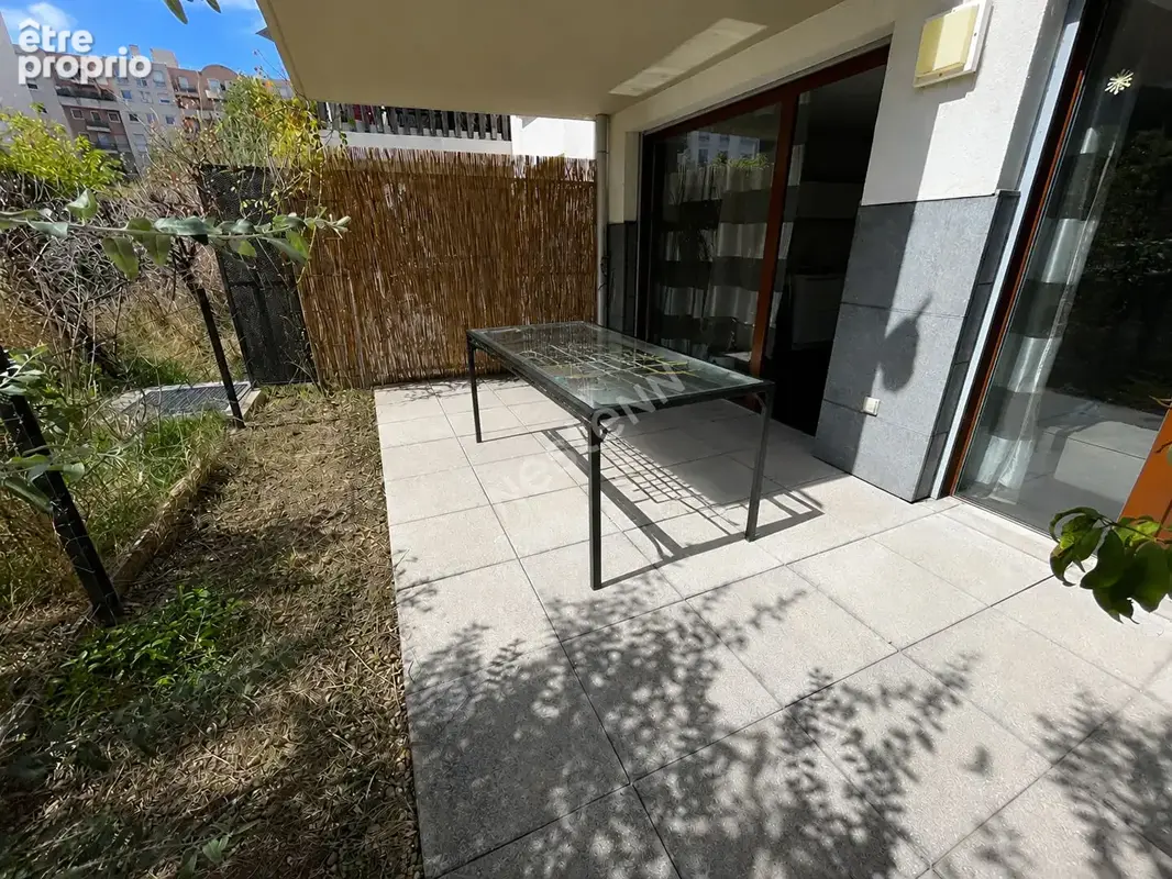 Appartement T4, 85m2 en rez-de-terrasse - Maison Neuve, Villeurbanne, frontière Lyon 3ème - photo 6