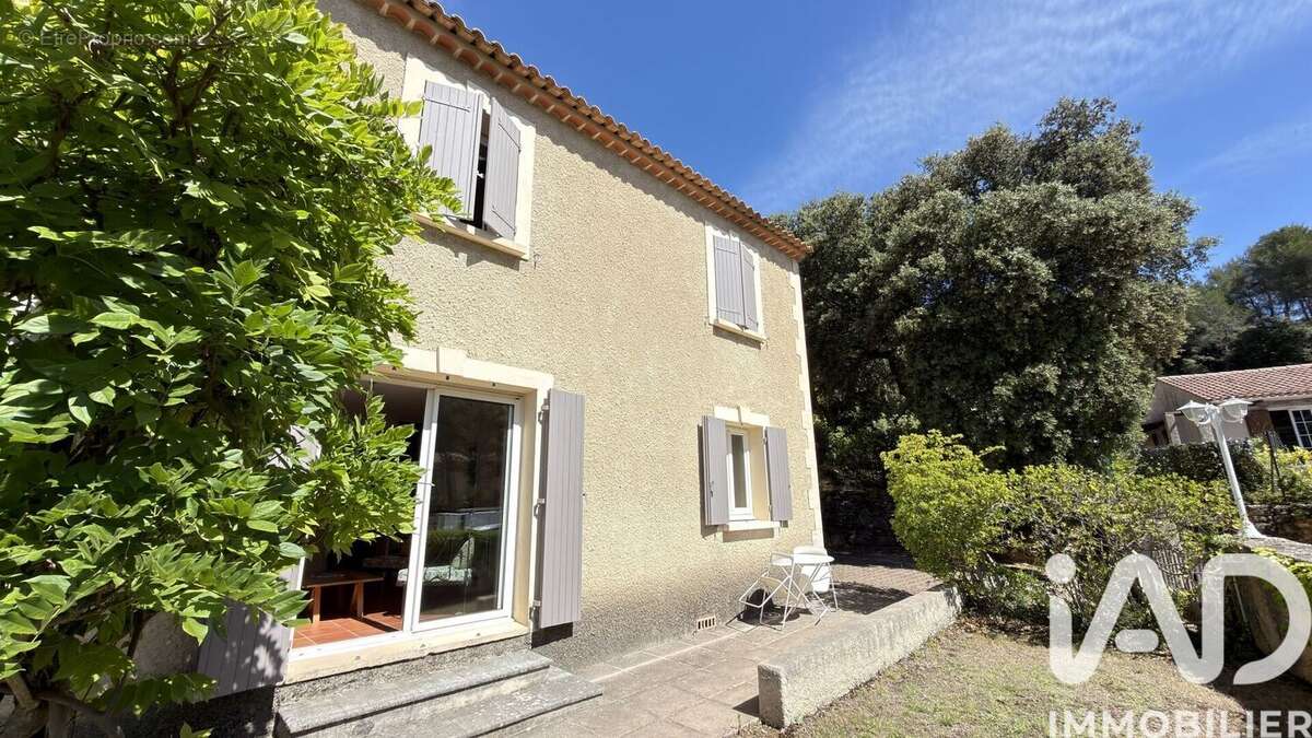 Maison 97 m² à Jouques  - photo 3