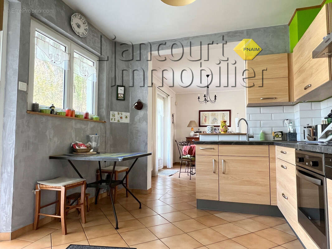 Maison à MONCHY-SAINT-ELOI
