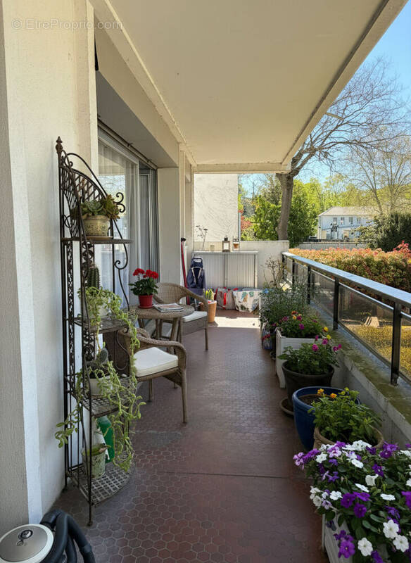 Appartement à SAINT-GRATIEN
