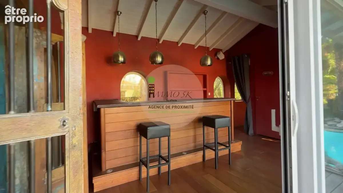 **Somptueuse villa familiale à Limonest – Piscine, jacuzzi et appartement indépendant** - photo 11