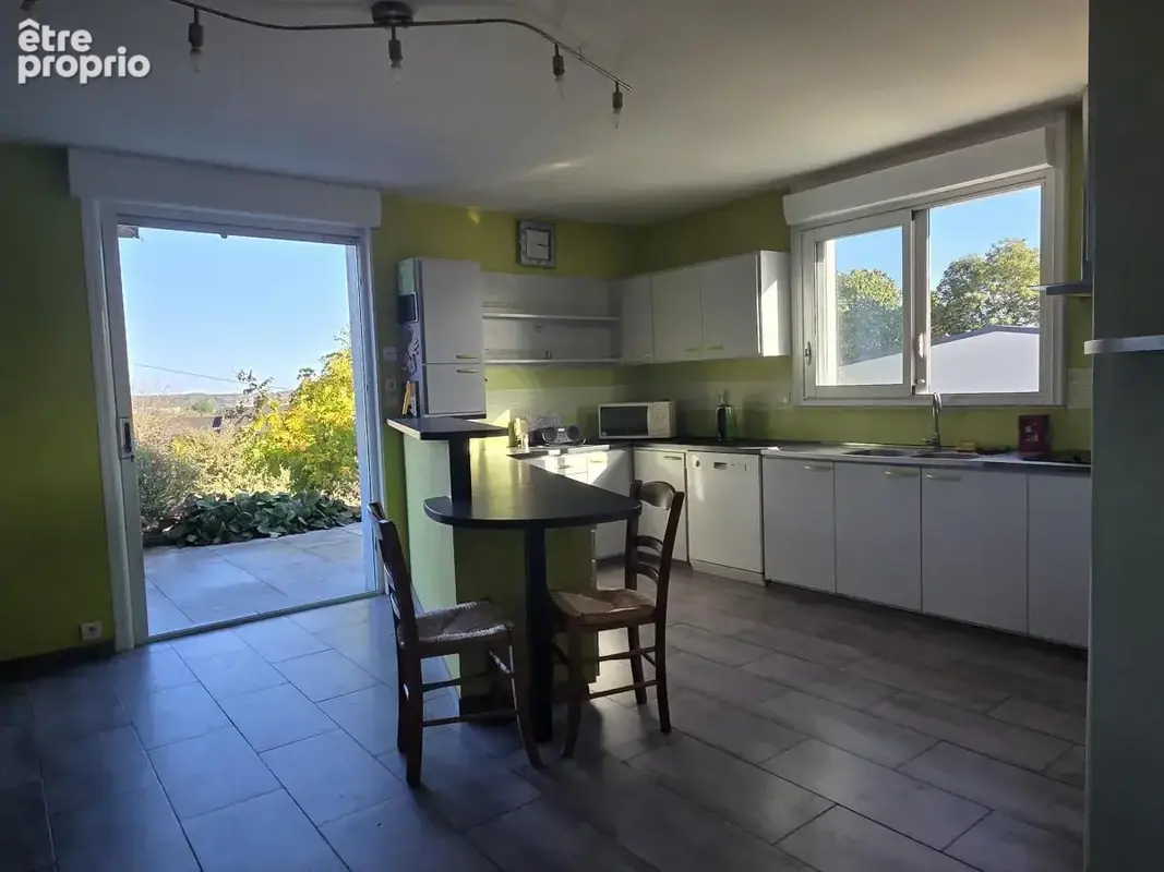 Maison 7 pièces 143 m² à vendre à Chateau-Gontier (53200) - photo 3