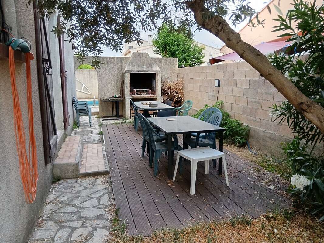 Maison à MONTADY