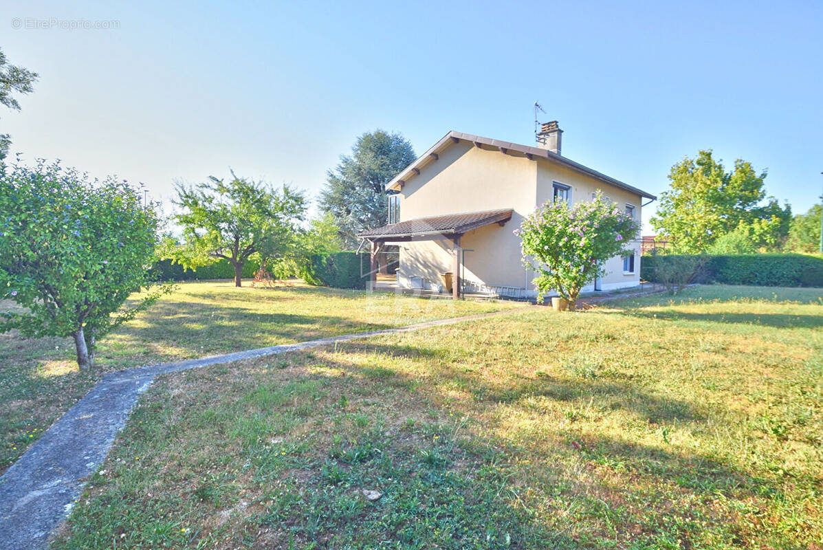 Maison à CHAZAY-D'AZERGUES