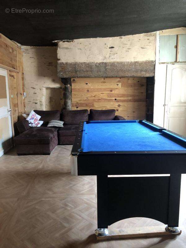 Appartement à SAINT-YRIEIX-LA-PERCHE