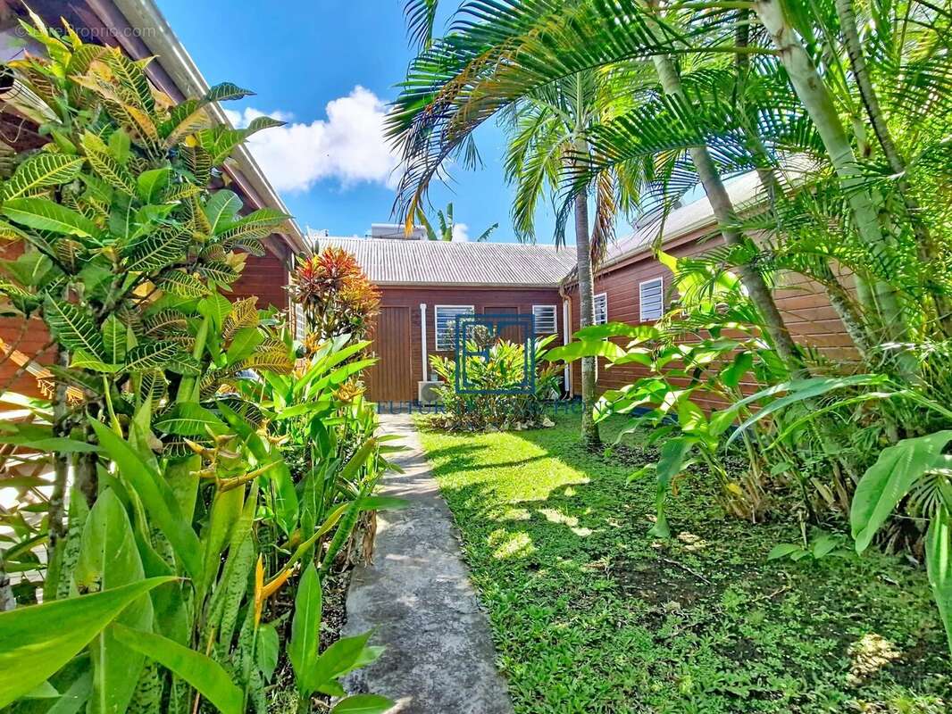 Maison à SAINTE-ANNE