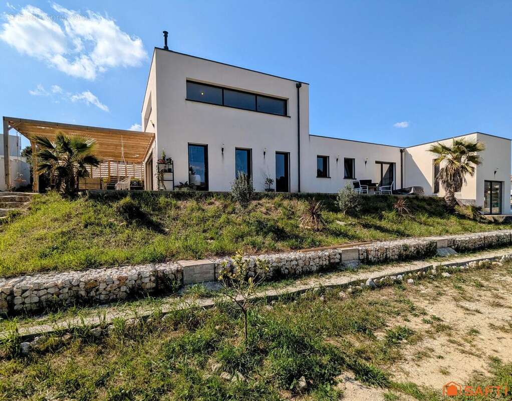 Photo 2 - Maison à NIMES
