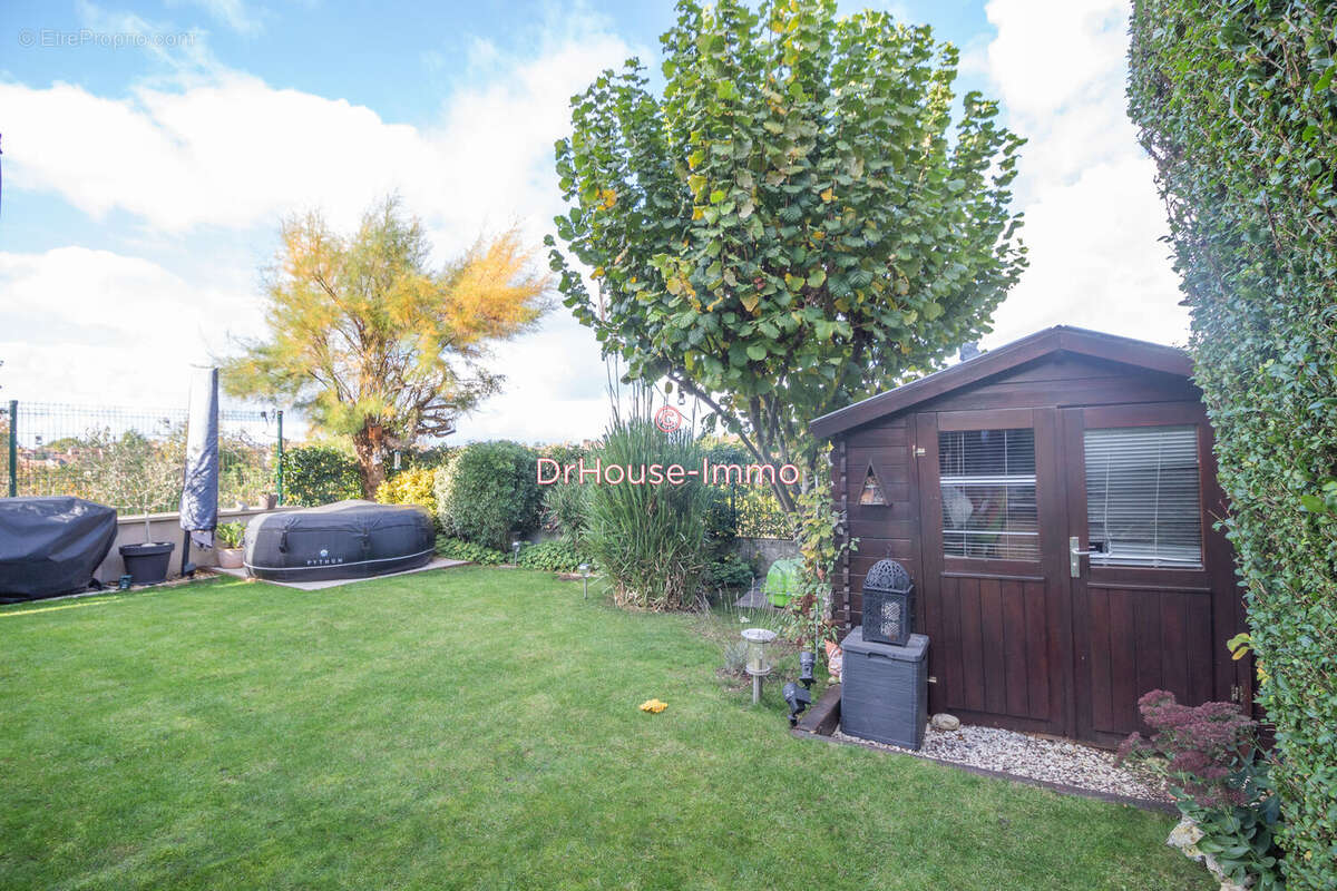 Maison à ECQUEVILLY