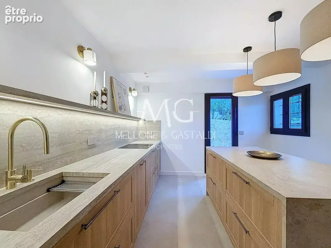 Villa contemporaine – Le Cannet – 200 m² – 5 chambres – Piscine - photo 7