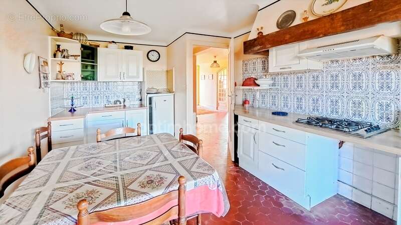 Maison à SAINT-PALAIS