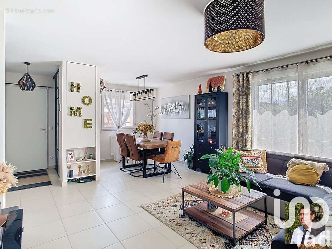 Photo 3 - Maison à VILLENEUVE-LE-ROI