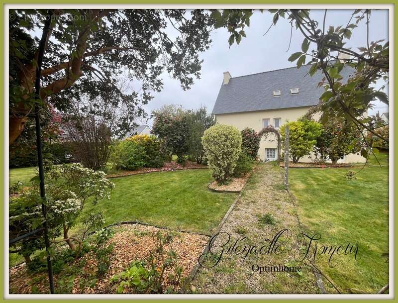 Maison à LANDIVISIAU