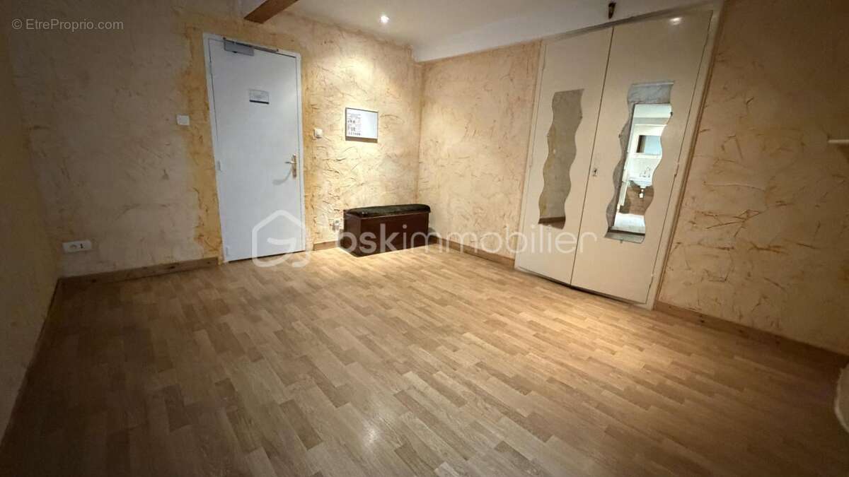 SAILLANS - Studio à rénover - photo 2
