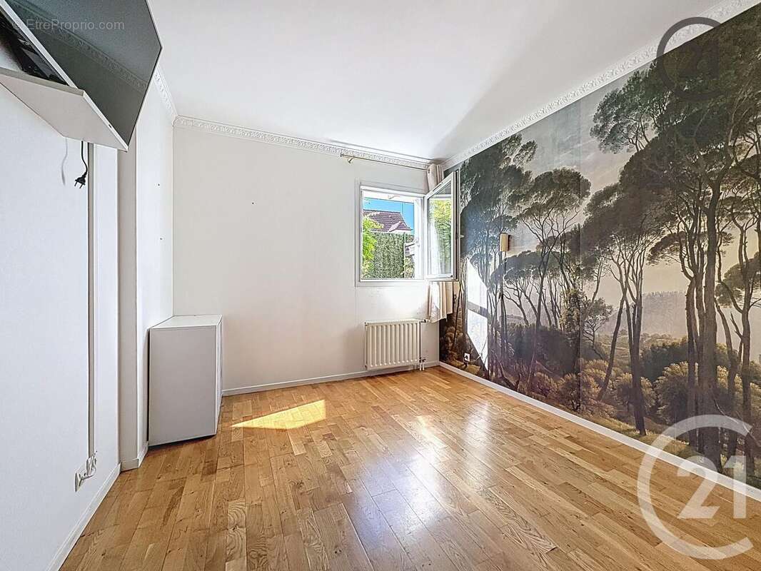 Appartement à COMBS-LA-VILLE