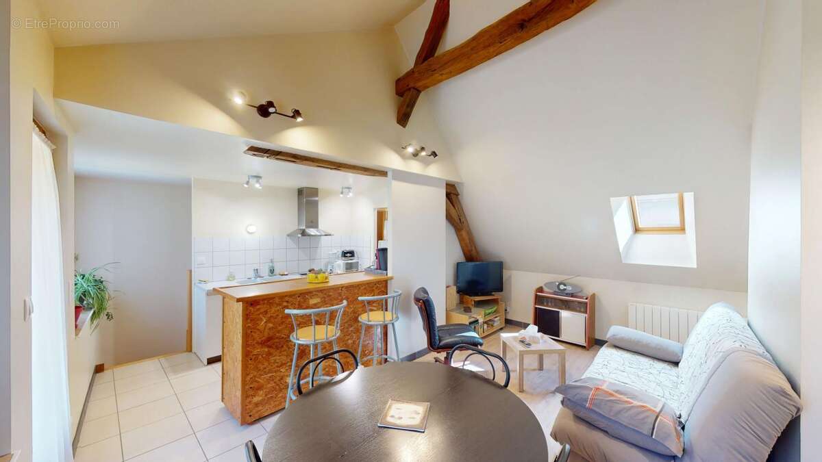 Maison à SAINT-SATUR