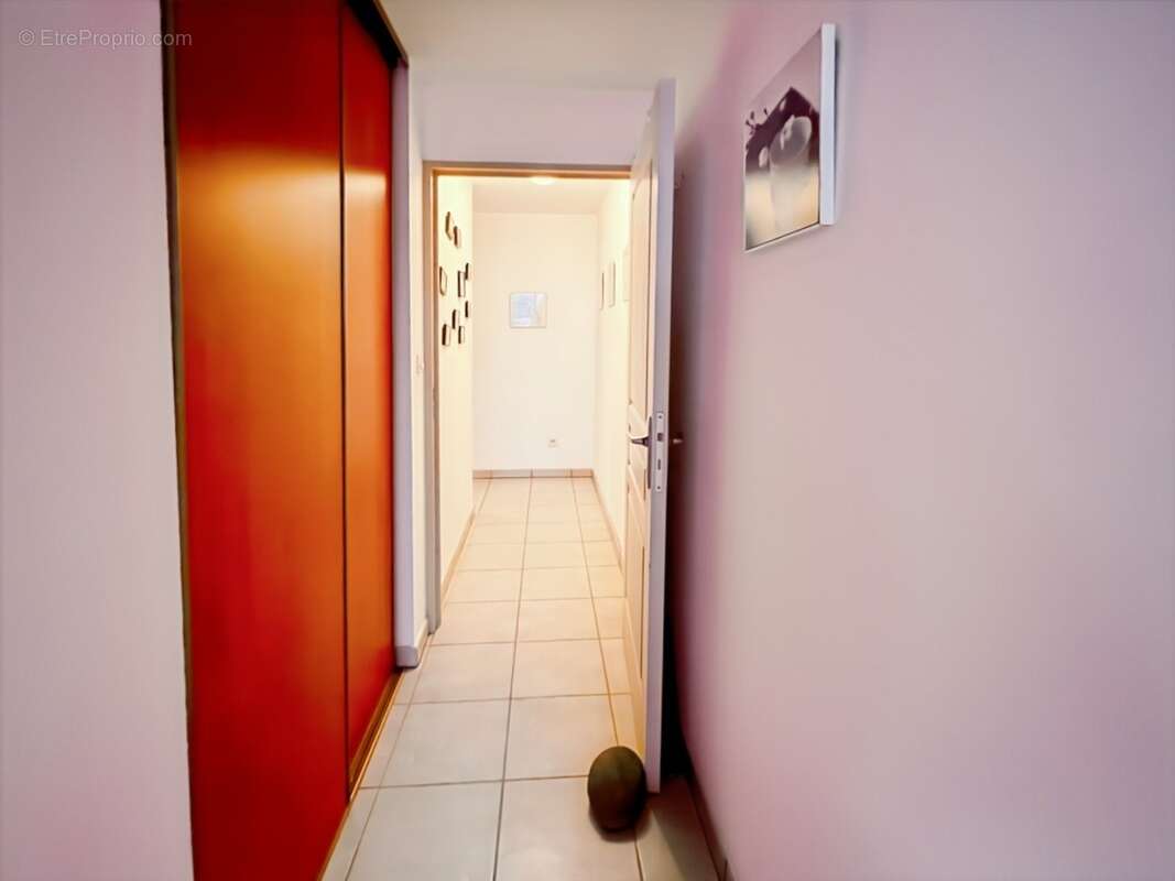  à vendre – t3 traversant avec double varangue – sainte-clotilde  - photo 20