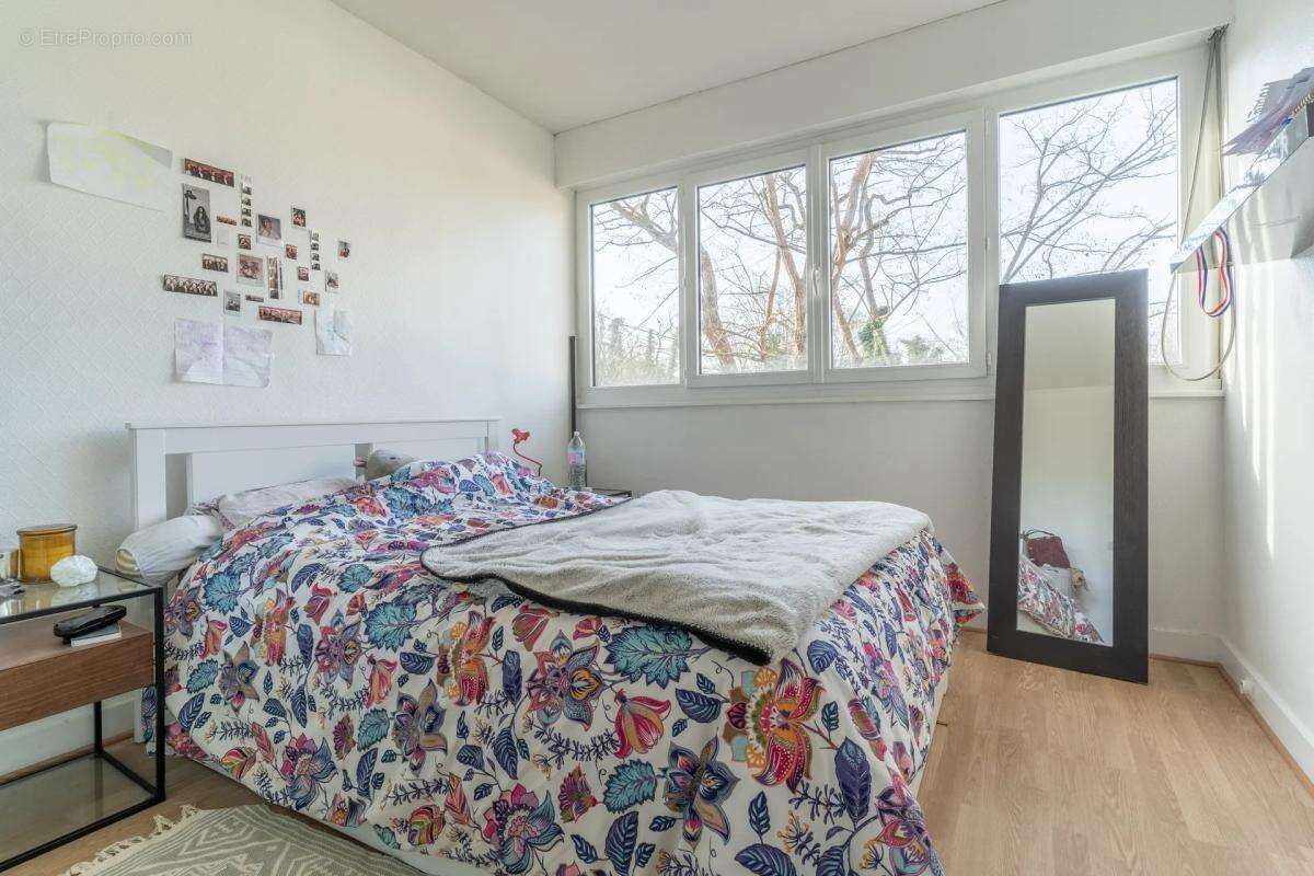 Appartement à LA CELLE-SAINT-CLOUD