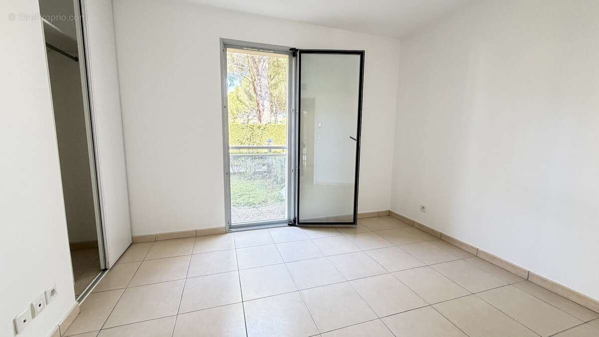 Appartement à MANDELIEU-LA-NAPOULE