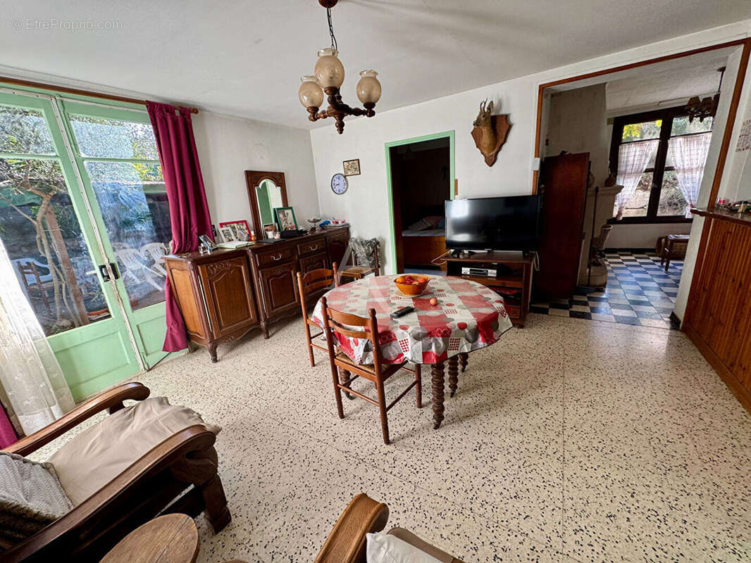 Maison à AIGUES-VIVES