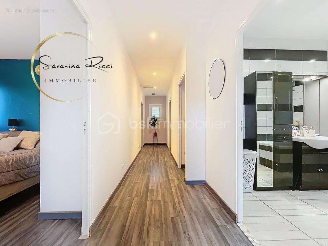 Villa de 145 m² - photo 11