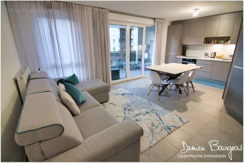 Appartement à CESSY