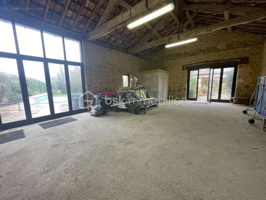 Maison à VILLENEUVE-DE-MARSAN