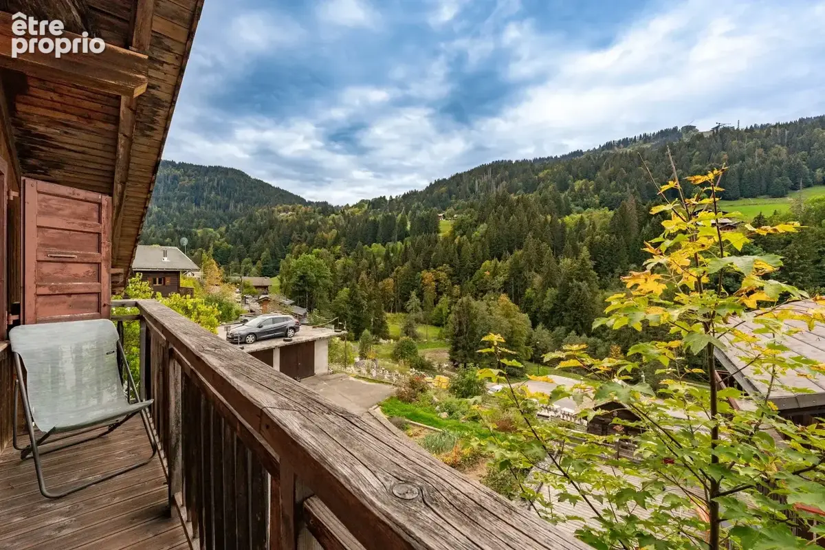 MORZINE – Chalet traditionnel de 7 chambres comprenant deux appartements indépendants - photo 2