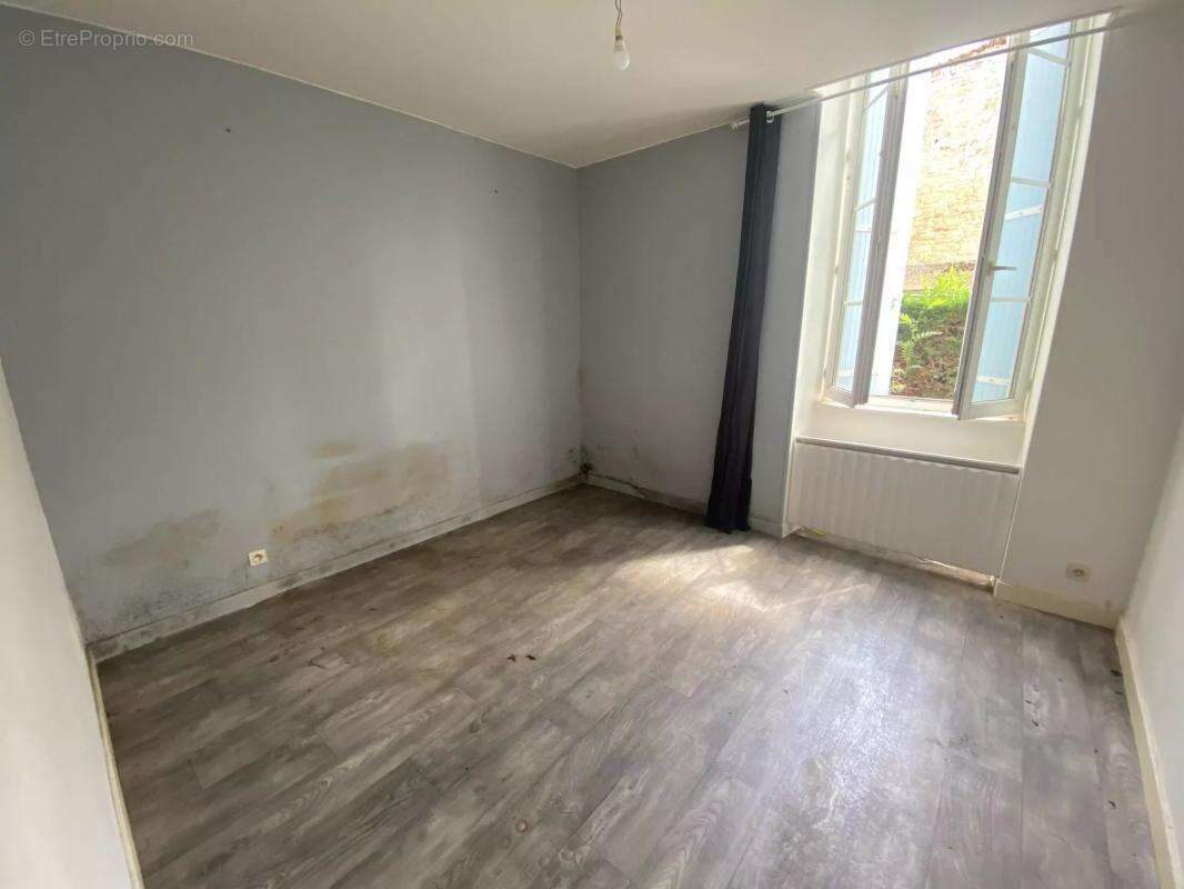 Appartement à SAINT-MAIXENT-L&#039;ECOLE