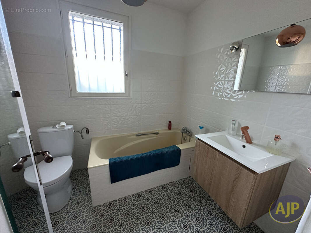 Maison à SAINT-LEGER