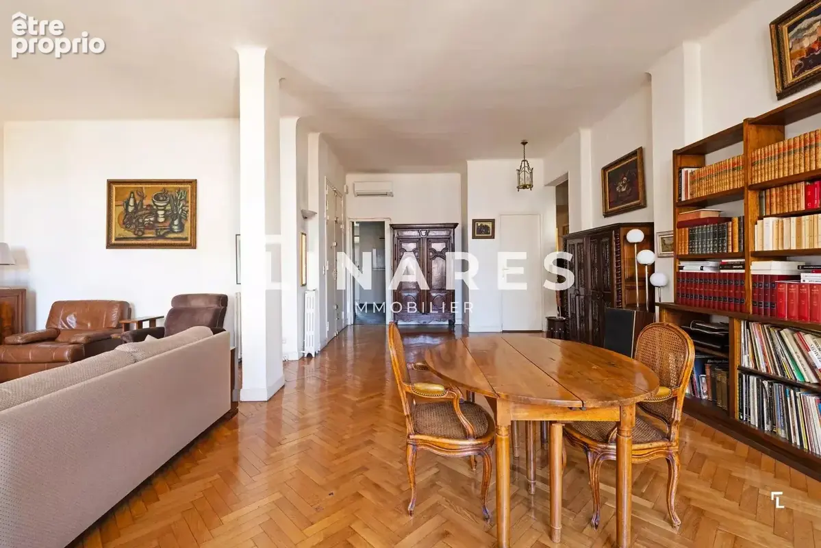 CENTRAL PARADIS - Appartement T4 de 158m2 - Balcon - Cave -  2 chambres de bonne - 13008 - photo 7