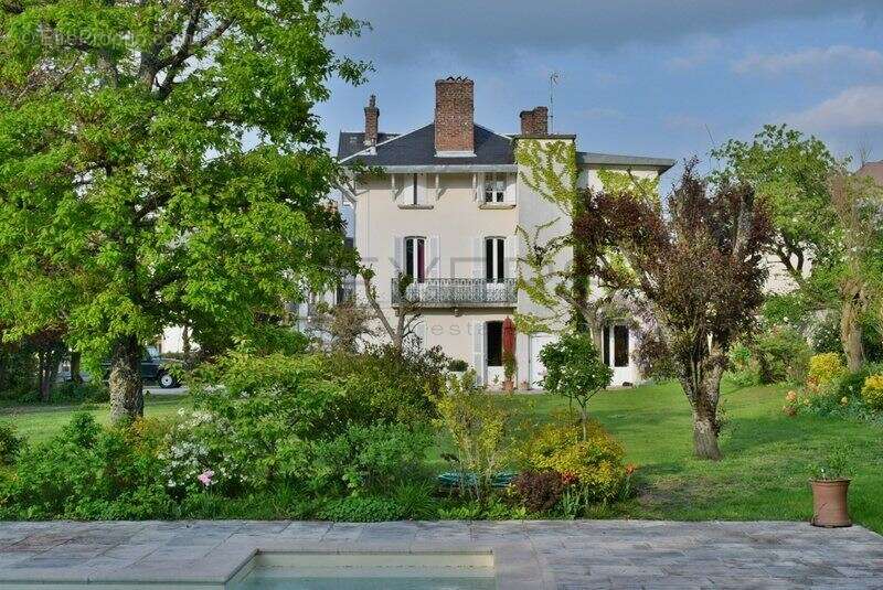 Maison à LE CREUSOT
