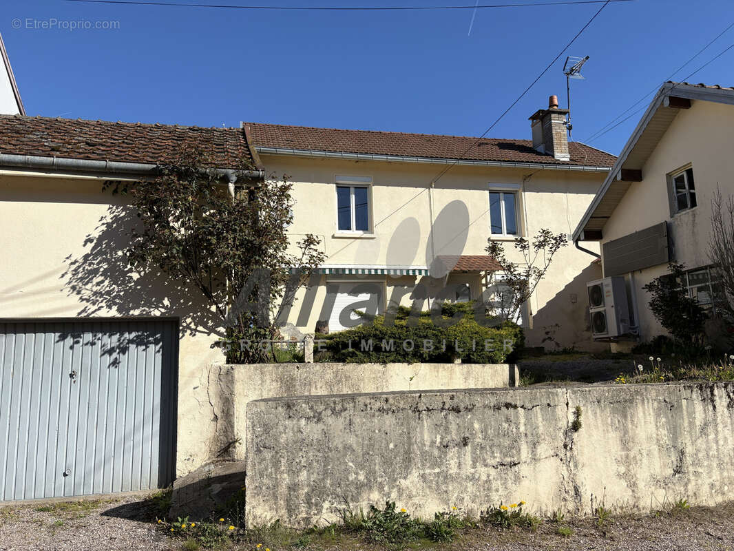 Maison à LUXEUIL-LES-BAINS