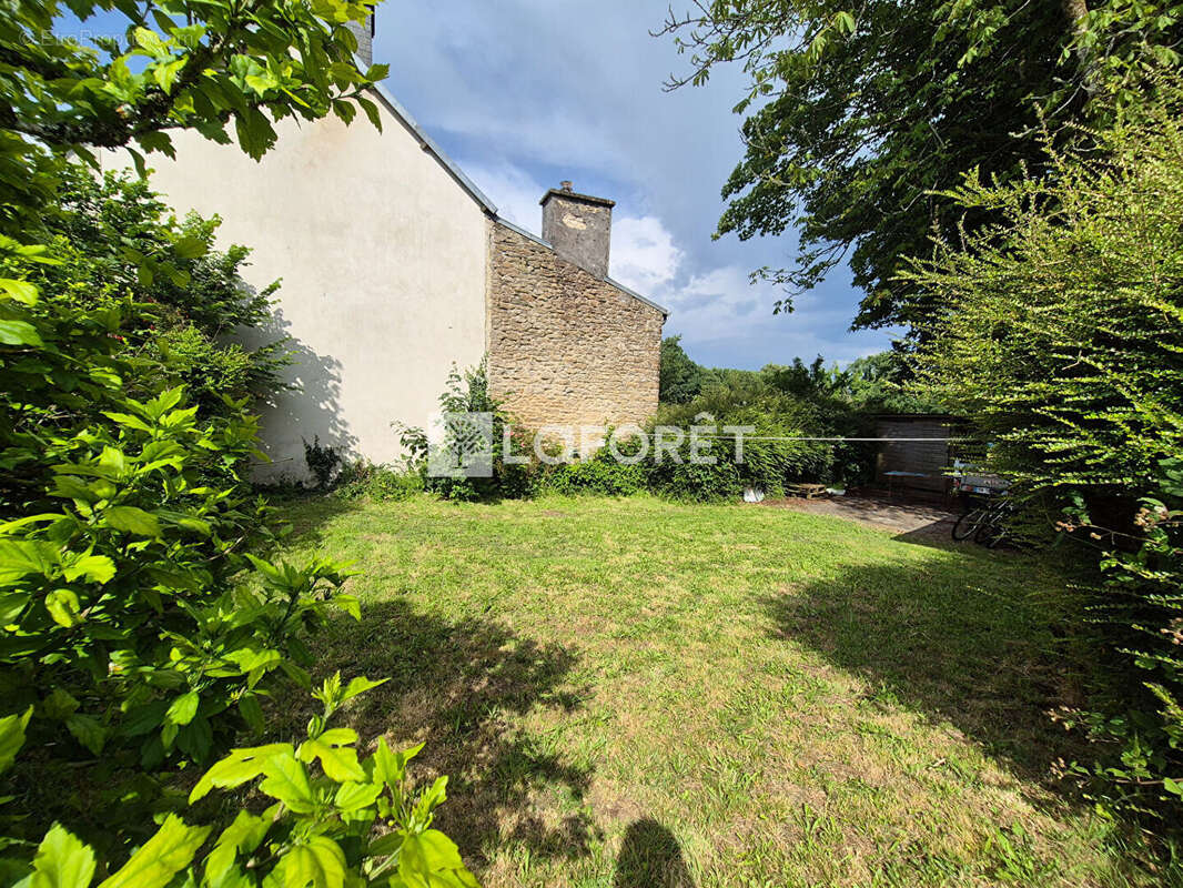 Maison à LA FEUILLEE