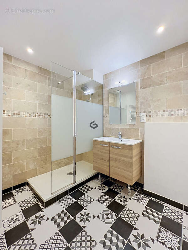 Appartement 140 m² à Reims  - photo 8