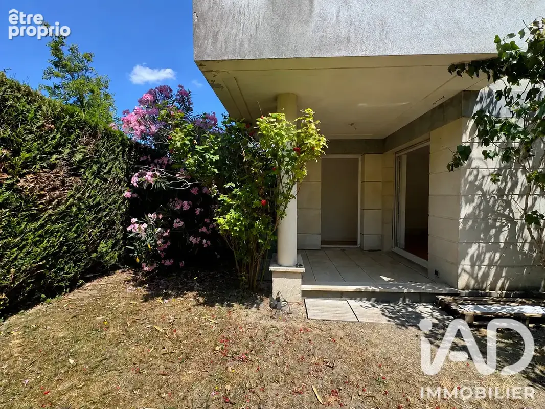 Photo 1 - Appartement à GARCHES