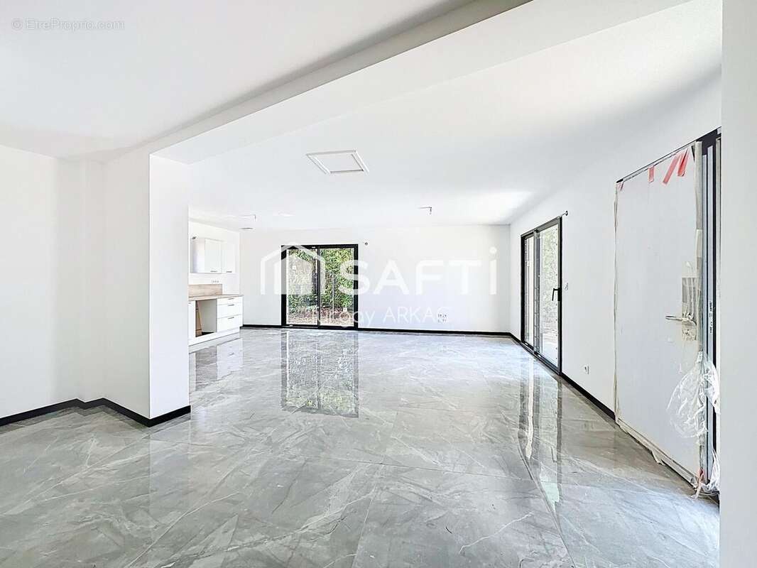 Photo 3 - Maison à VILLEFONTAINE