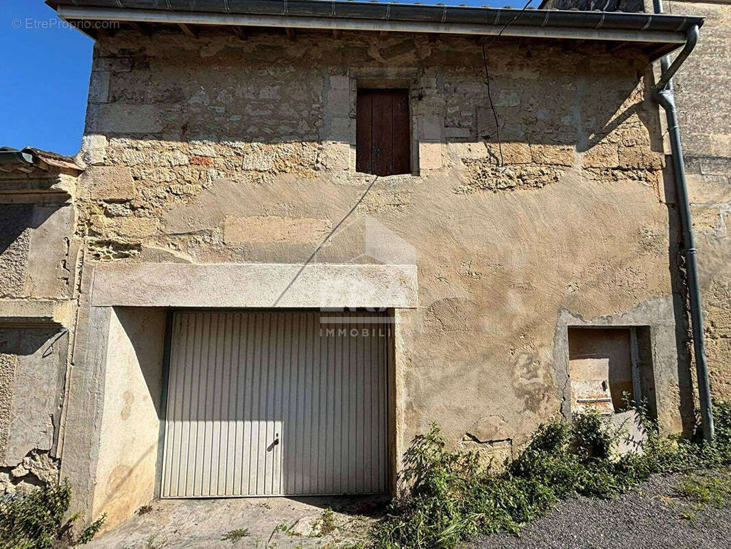Maison à TAURIAC