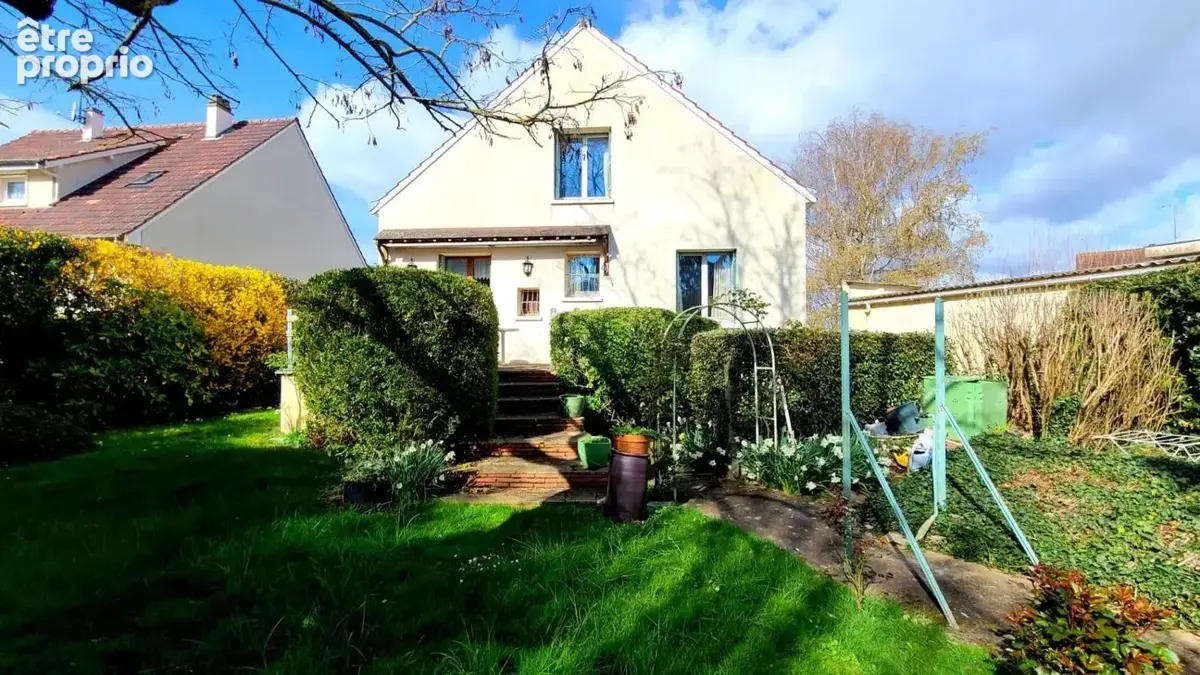 Photo Maison à Mainvilliers au prix de 241 000€