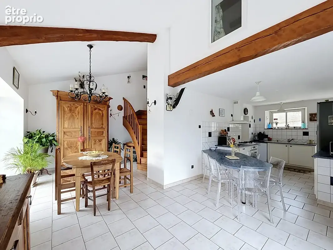 Charme de l’ancien et confort d'une renovation moderne pour cette maison rénovée - photo 5