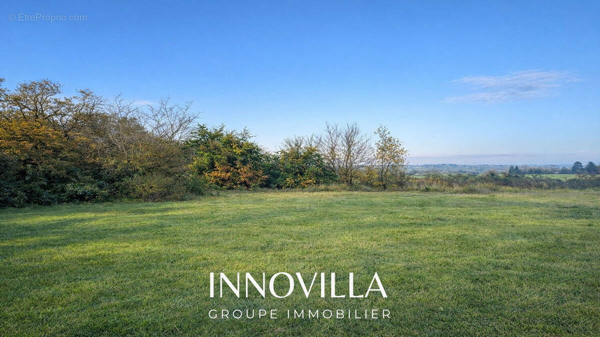 Terrain à MONTBERON