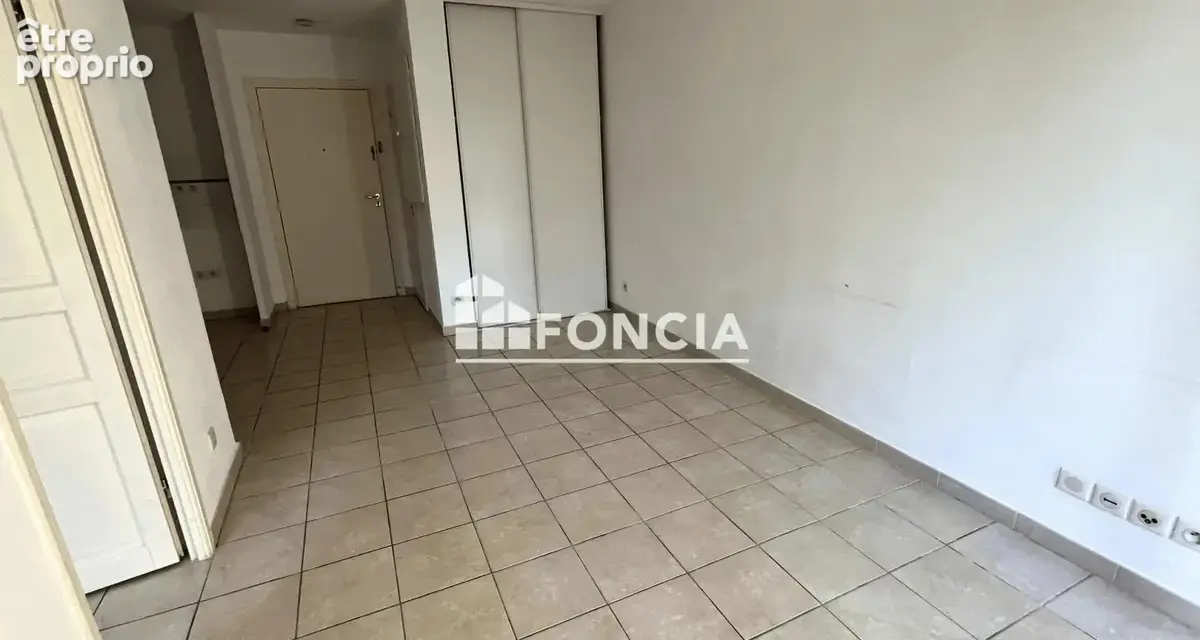Uzès- Appartement 40 m2 dans résidence de Standing avec piscine - Idéal Investisseur - photo 7