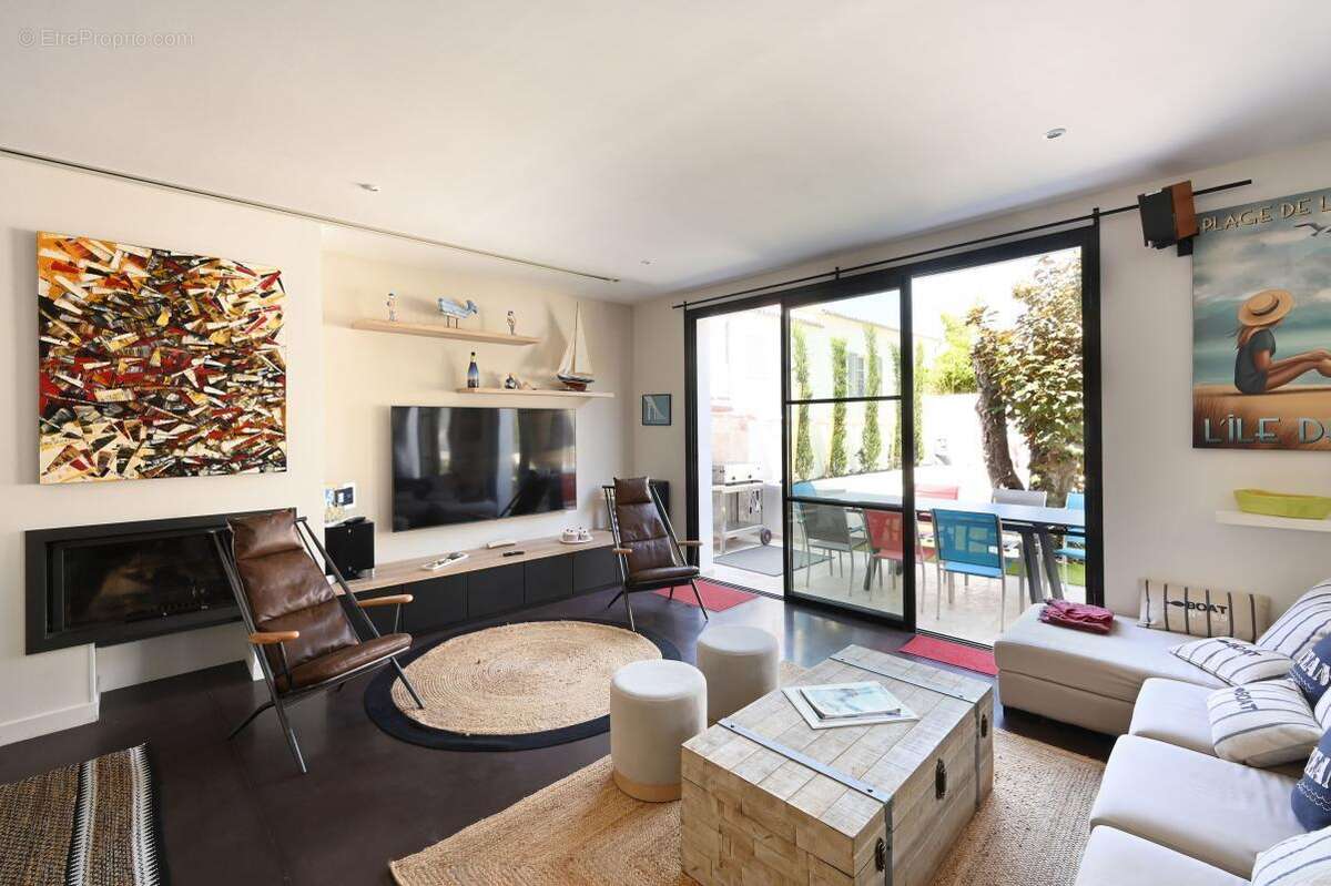 Maison à SAINT-MARTIN-DE-RE